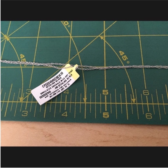 NWT Emerald Pendant STERLING SILVER Lab Created - Picture 5 of 5